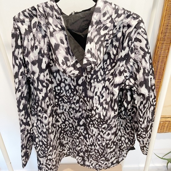 Avenue Plus Size Parka in a Pocket - 22/24 - Picture 7 of 7